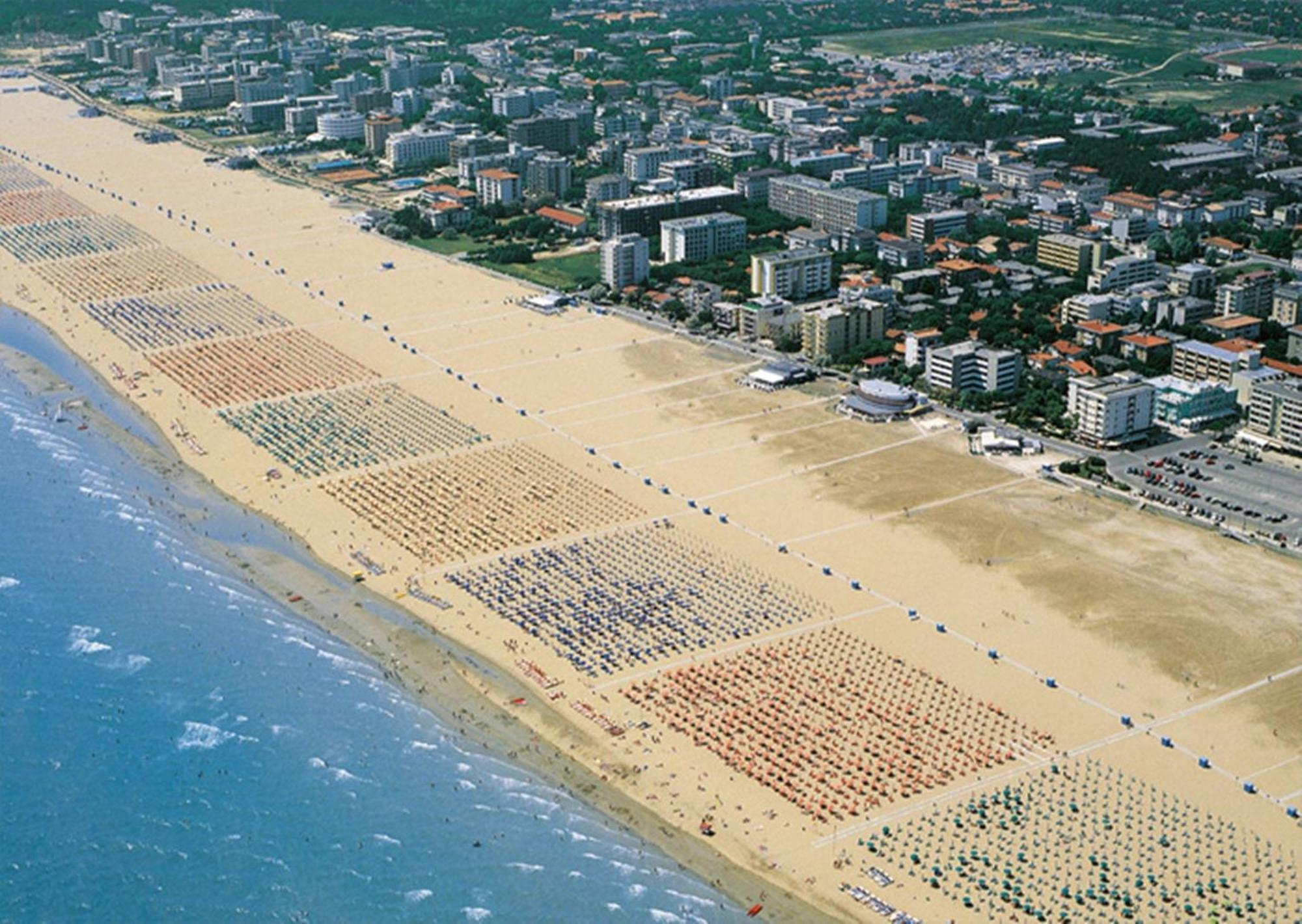 Apartmán Enjoy Your Holidays From Our Magnificent Terrace Bibione Exteriér fotografie