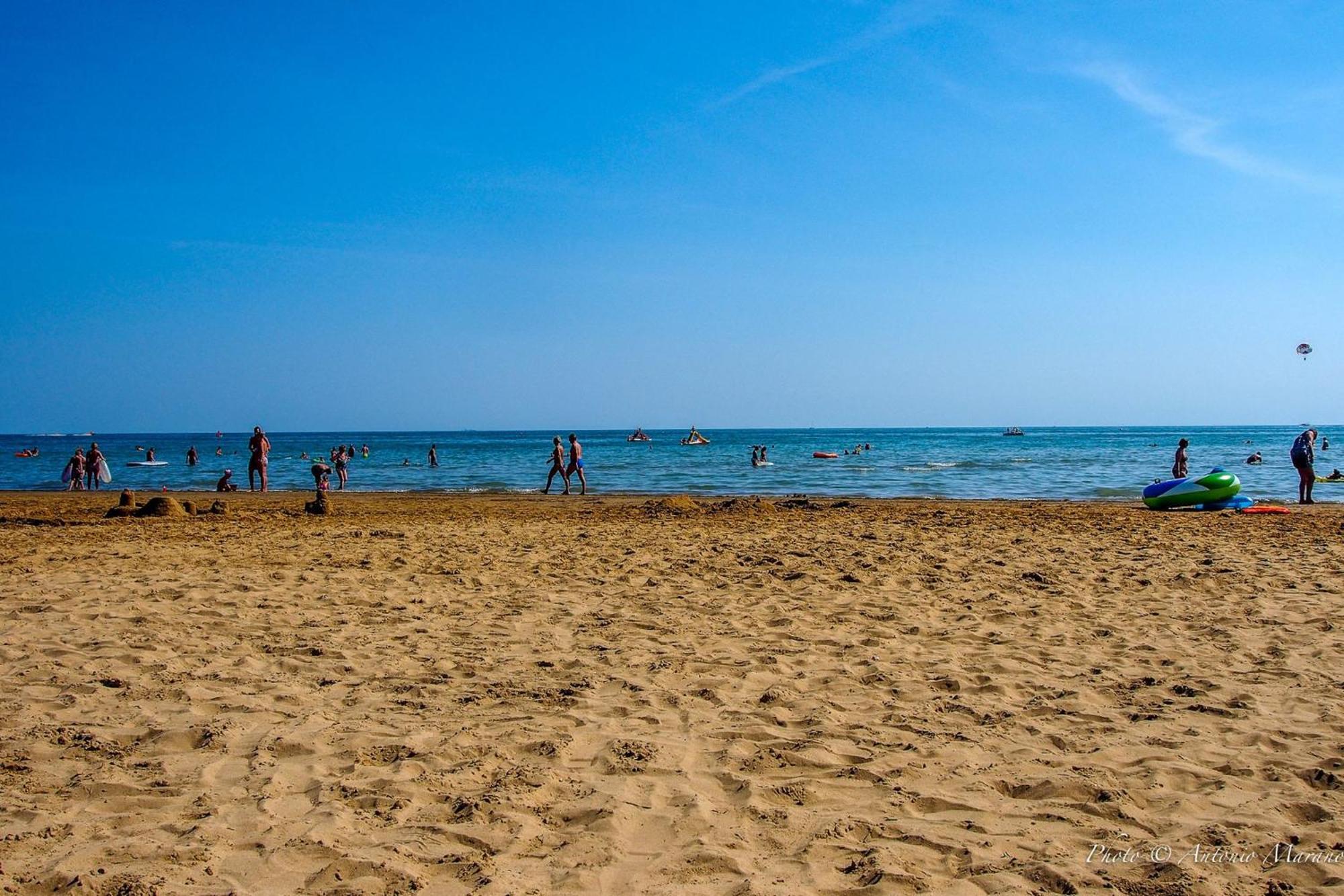 Apartmán Enjoy Your Holidays From Our Magnificent Terrace Bibione Exteriér fotografie